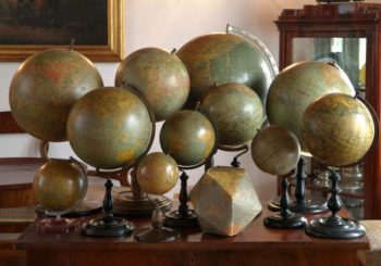 Wystawa 100 globusów na 100-lecie PTG